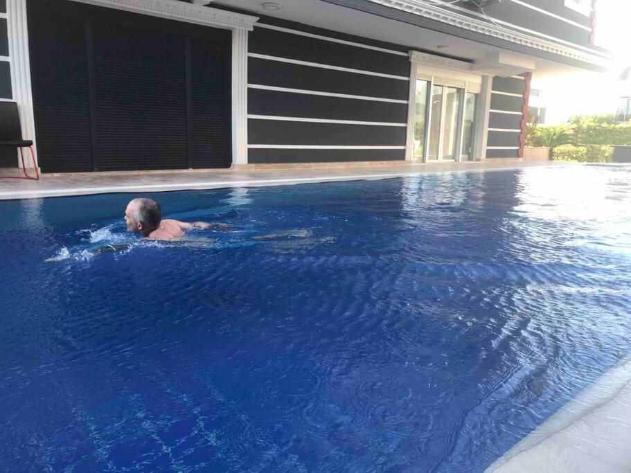 Daire Avullar Palace Mit Pool In