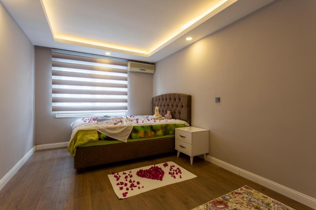 Avullar Palace Mit Pool In Daire