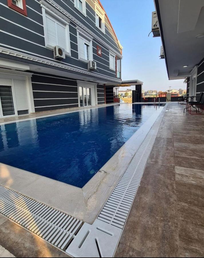 Avullar Palace Mit Pool In Appartement